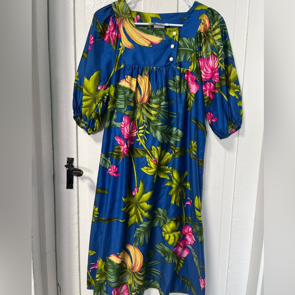 Hilo Hattie Blue Cotton Hawaiian Muumuu Dress size small